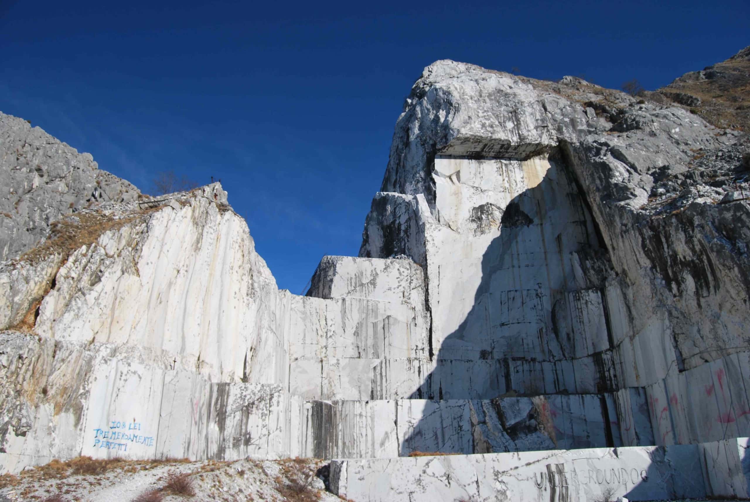 Cava di marmo sulle Alpi Apuane